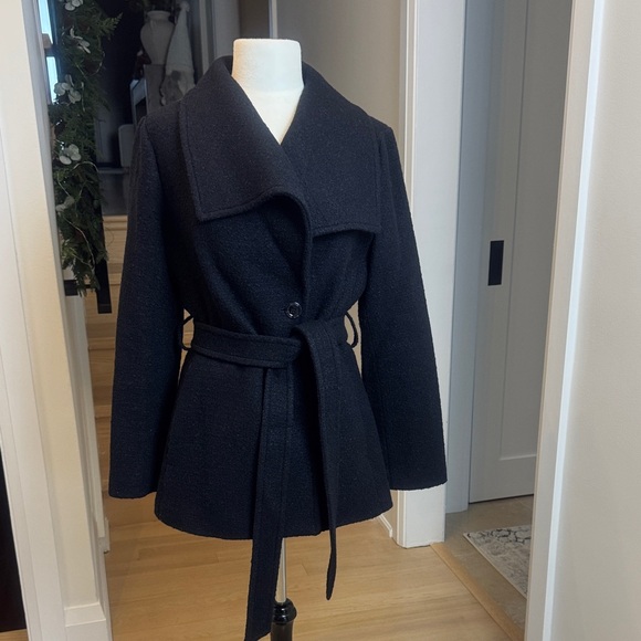 Michael Kors Jackets & Blazers - NEW Michael Kors Black Wool Blended Belted Coat M